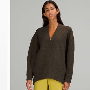 Lululemon Dark Olive Ribbed V neck pullover